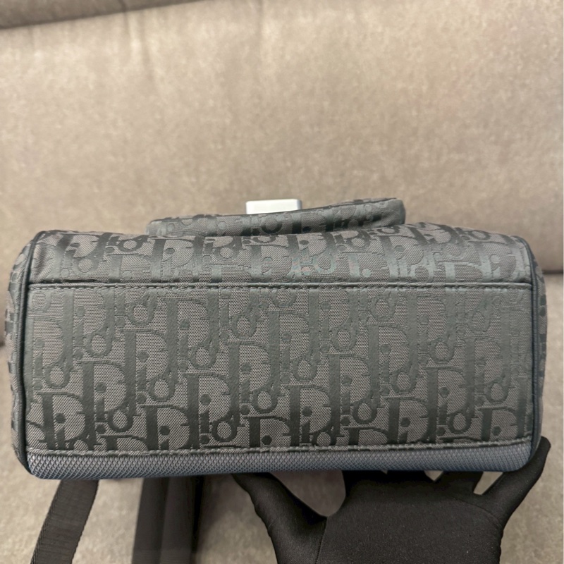 DIOR新款翻蓋後背包-7