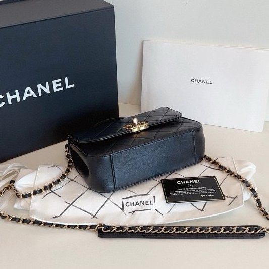 近新品 香奈兒/Chanel 黑金19bag繫列郵差包-7