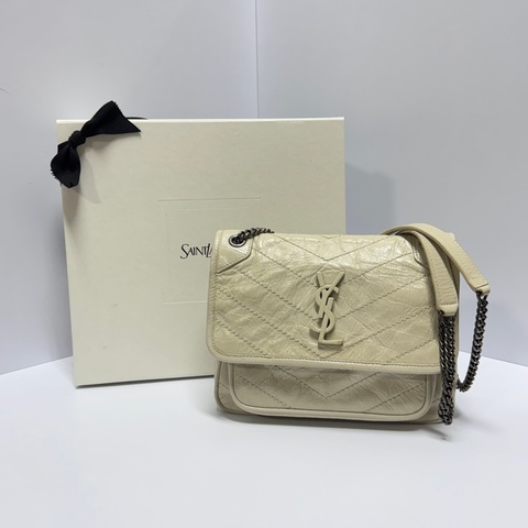 【極新🎁 配件滿】 YSL Baby NIKI 「專櫃最新款D釦」 斜背包（專櫃96,850）