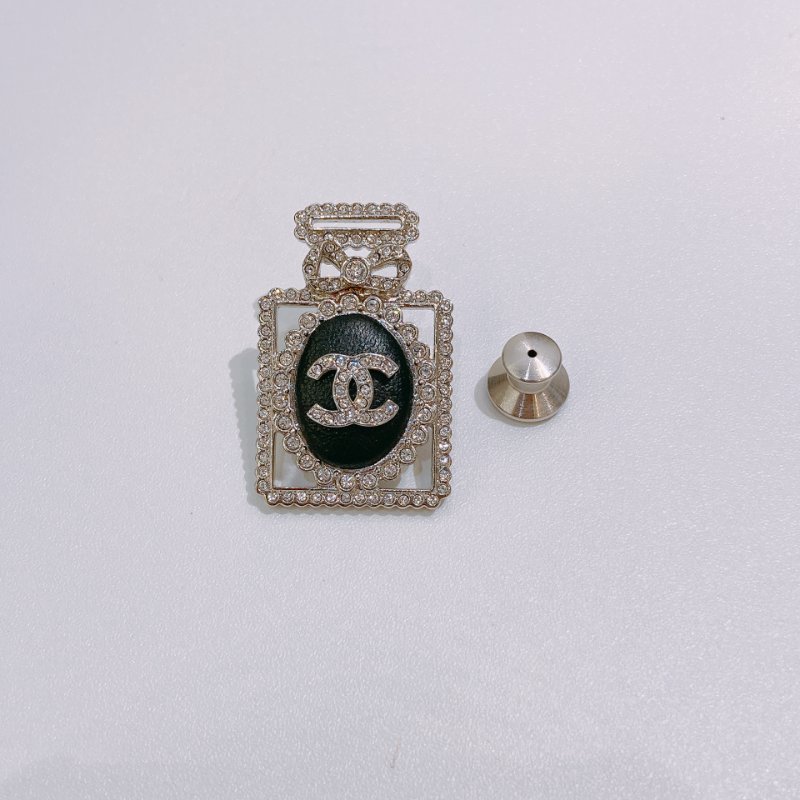 TW4702 Chanel 香奈兒 香水 胸口別針Perfume Logo Brooch Black Lambskin Crystal x PHW-10