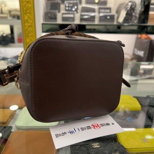 東區正精品㊣FENDI 8BS010 FF logo 咖啡色帆布老花束口水桶包手提包斜背包 RZ6202-8