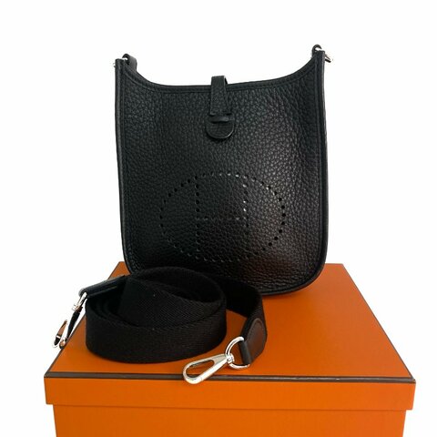 △ Hermes 愛馬仕 Black Clemence Calfskin Evelyn Shoulder Bag Stamp W 黑色粒紋小牛皮肩背袋W刻 - 257028021