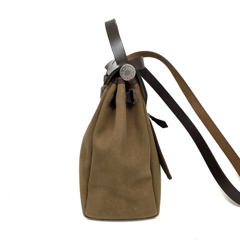 △ Hermes 愛馬仕 Beige Canvas Palladium Plated Metal Herbag 31 2 Way Bag Stamp D 淺褐色帆布鍍鈀金屬兩用袋D刻 - 257027820-3