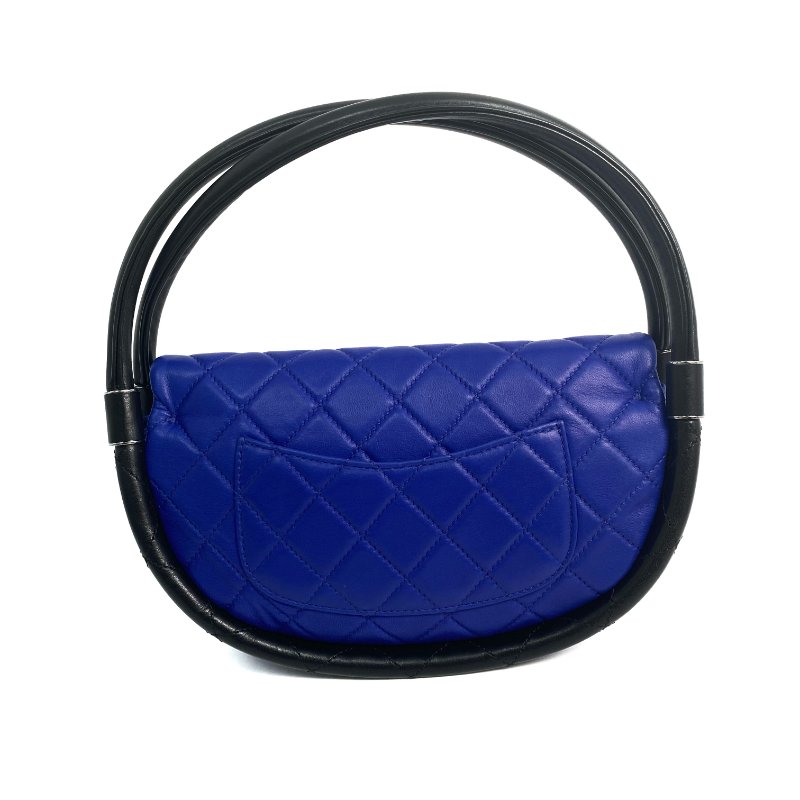 △ Chanel 香奈兒 Navy Lambskin Hoop Silver Tone Metal Hand Bag No.18 深藍色小羊皮銀色金屬手袋No.18 - 257027665-1
