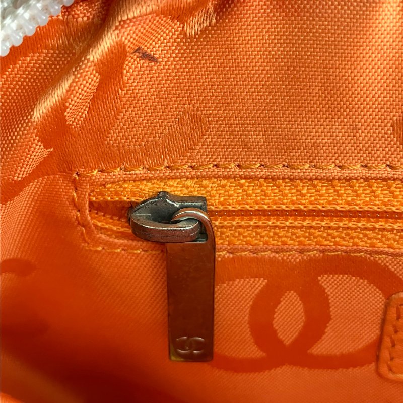 △ Chanel 香奈兒 White Calfskin And Python Silver Tone Metal Cambon Mini Shoulder Bag No.9 白色小牛皮和蛇皮銀色金屬肩背袋No.9 - 257028207-21