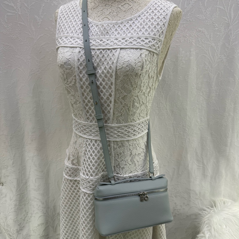 Loro Piana L19 hand bag-4