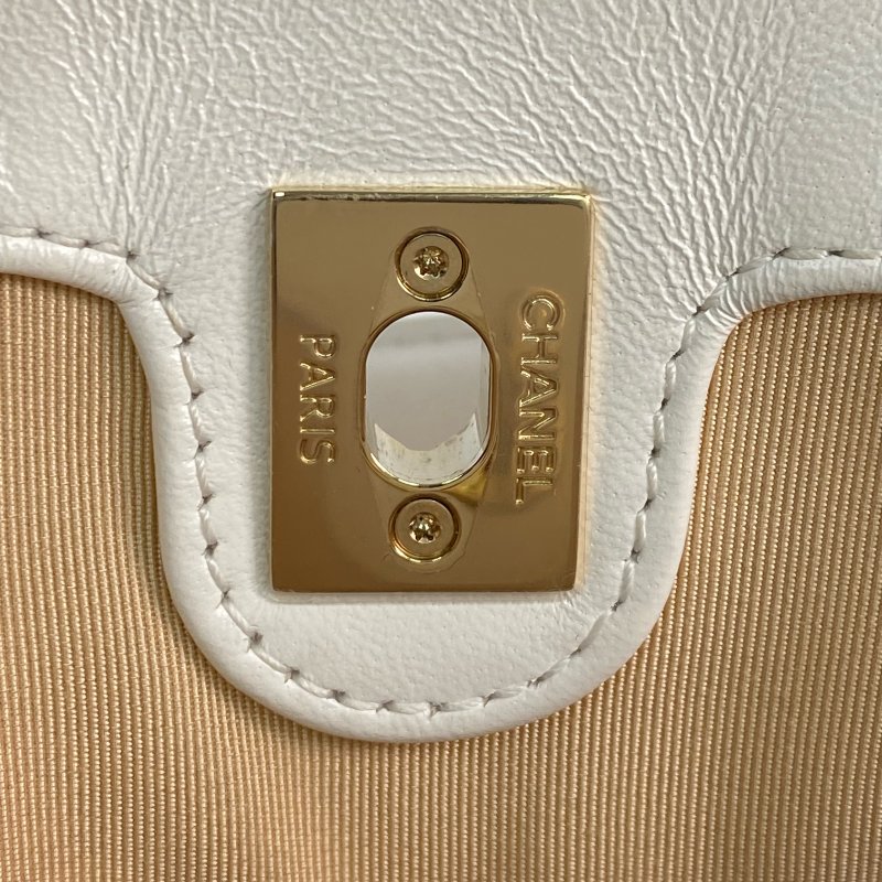 △ Chanel 香奈兒 White Calfskin Gold Tone Metal Chain 2 Way Bag No.27 AS0591 白色小牛皮金色金屬鎖鏈兩用袋No.27 - 257028786-17