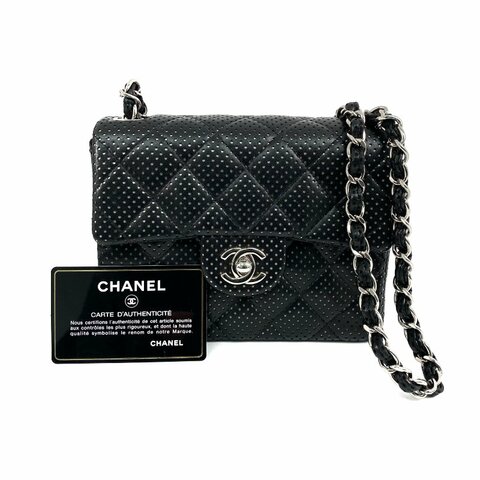 △ Chanel 香奈兒 Black Perforated Lambskin Silver Tone Metal Single Flap Chain Shoulder Bag No.11 A01115 黑色穿孔小羊皮銀色金屬鎖鏈肩背袋No.11 - 257028414