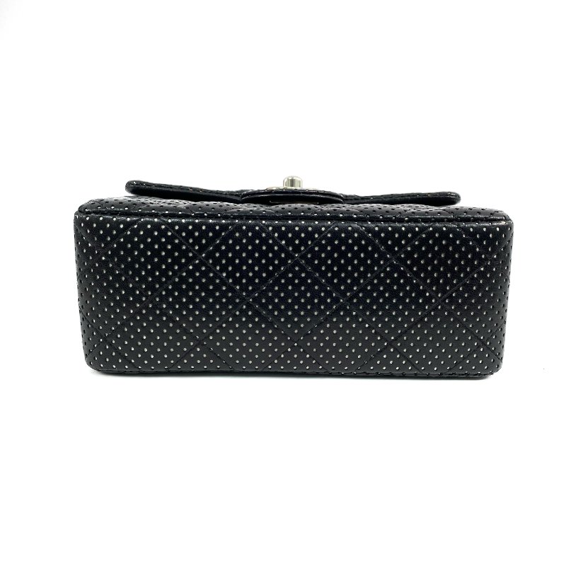 △ Chanel 香奈兒 Black Perforated Lambskin Silver Tone Metal Single Flap Chain Shoulder Bag No.11 A01115 黑色穿孔小羊皮銀色金屬鎖鏈肩背袋No.11 - 257028414-5