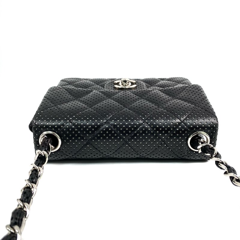 △ Chanel 香奈兒 Black Perforated Lambskin Silver Tone Metal Single Flap Chain Shoulder Bag No.11 A01115 黑色穿孔小羊皮銀色金屬鎖鏈肩背袋No.11 - 257028414-6