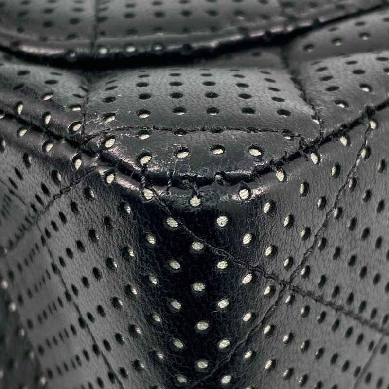 △ Chanel 香奈兒 Black Perforated Lambskin Silver Tone Metal Single Flap Chain Shoulder Bag No.11 A01115 黑色穿孔小羊皮銀色金屬鎖鏈肩背袋No.11 - 257028414-11