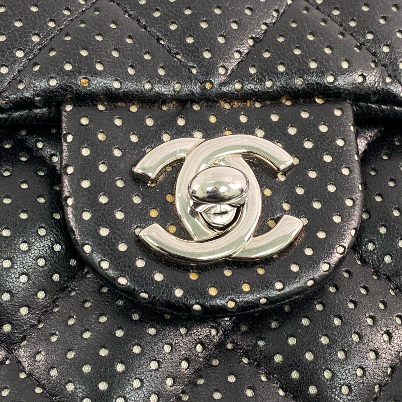 △ Chanel 香奈兒 Black Perforated Lambskin Silver Tone Metal Single Flap Chain Shoulder Bag No.11 A01115 黑色穿孔小羊皮銀色金屬鎖鏈肩背袋No.11 - 257028414-13