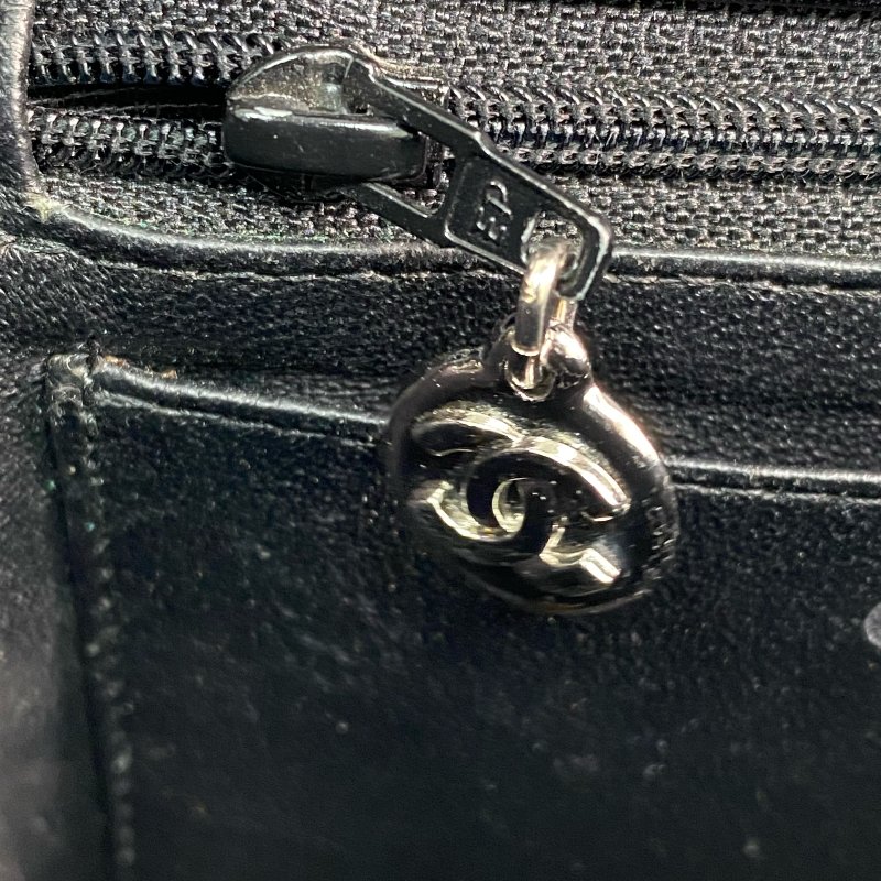 △ Chanel 香奈兒 Black Perforated Lambskin Silver Tone Metal Single Flap Chain Shoulder Bag No.11 A01115 黑色穿孔小羊皮銀色金屬鎖鏈肩背袋No.11 - 257028414-18