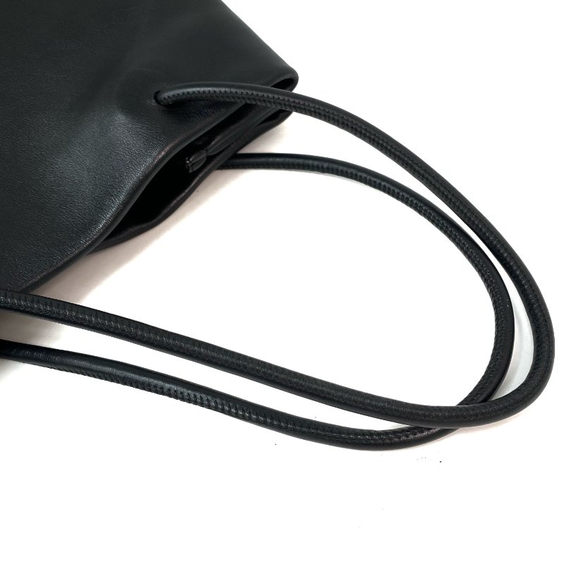 △ Chanel 香奈兒 Black Calfskin Silver Tone Metal Essential 31 Rue Cambon Tote Bag No.12 黑色小牛皮銀色金屬托特袋No.12 - 257028774-9
