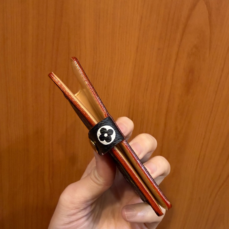 LV 黑彩隨身筆記本-1