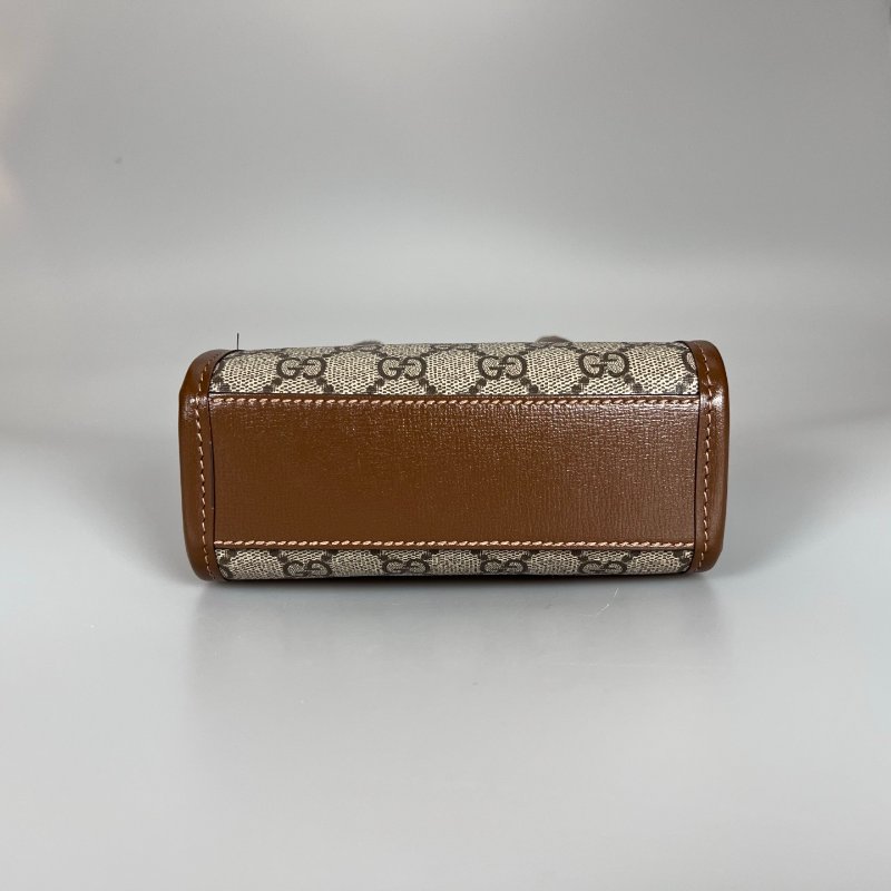 GUCCI 671623  咖老花琴譜包-4