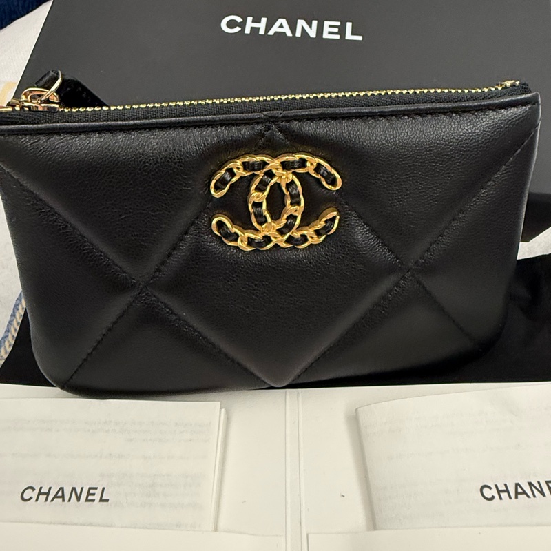Chanel 羊皮 雙C大LOGO 一字卡包零錢包 經典皮穿鏈 撞色-1