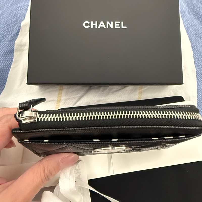 Chanel coco Chanel雙C大LOGO 黑銀時尚 限量特殊內裡 卡包 零錢包-4