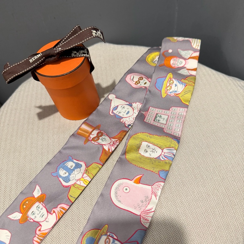 全新Hermes 愛馬仕 Dress Code 機器人Twilly 絲巾 灰-2