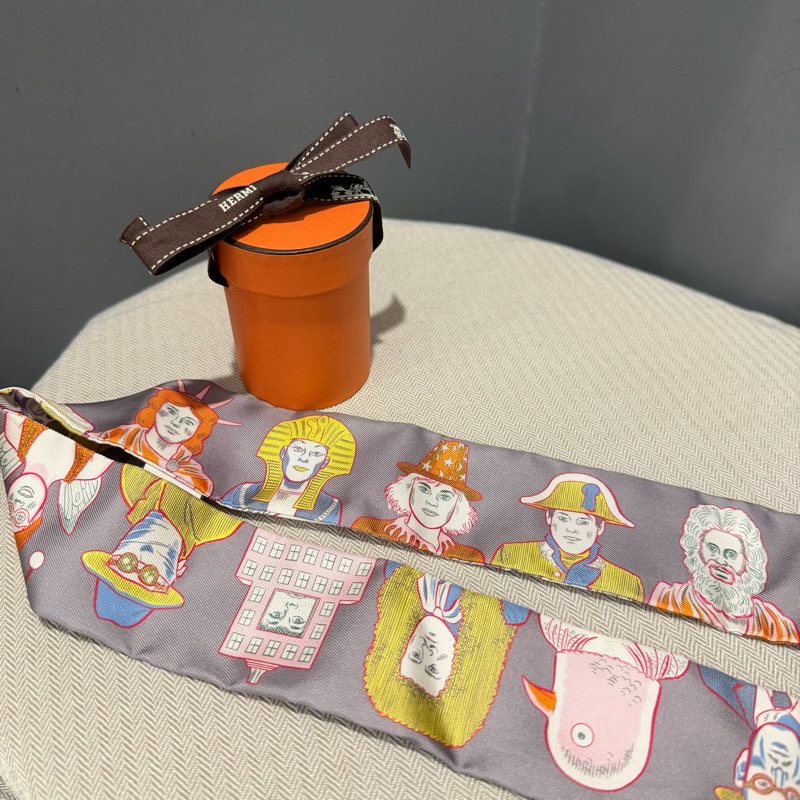 全新Hermes 愛馬仕 Dress Code 機器人Twilly 絲巾 灰-9