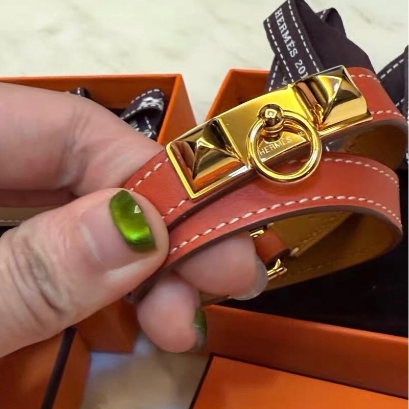 未使用 Hermès CDC 經典鉚釘手環 雙圈｜橘色｜金色五金｜附盒緞帶-0
