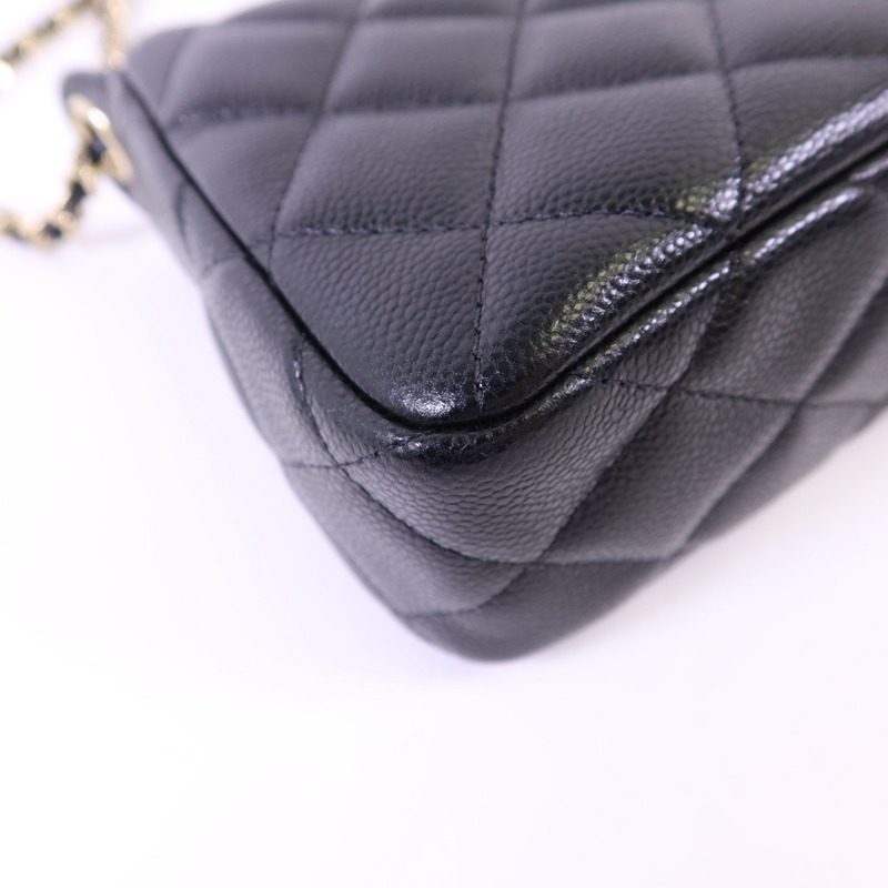 CHANEL 牛皮皮革Clutch With Chain金扣鏈帶肩背袋-12