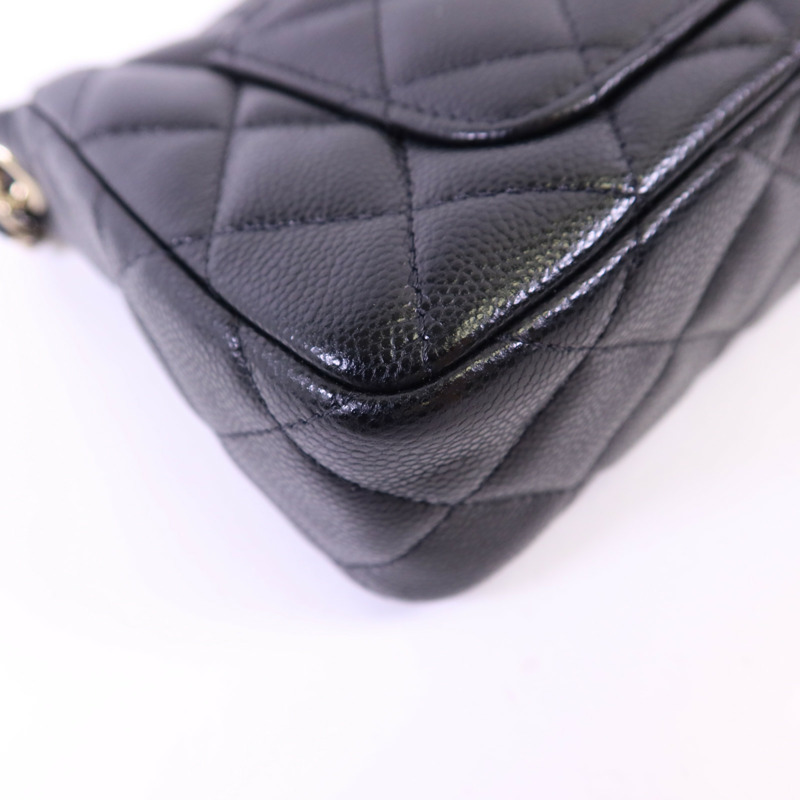 CHANEL 牛皮皮革Clutch With Chain金扣鏈帶肩背袋-14