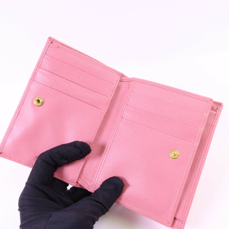 PRADA 牛皮皮革Wallet金扣錢包-4