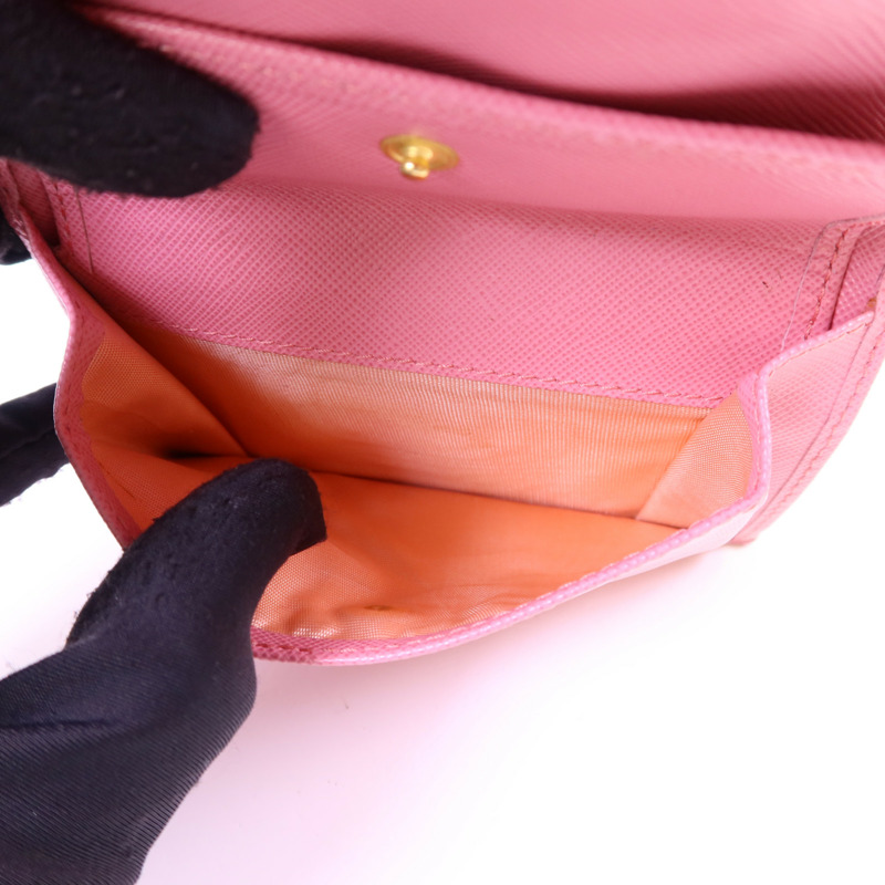 PRADA 牛皮皮革Wallet金扣錢包-7