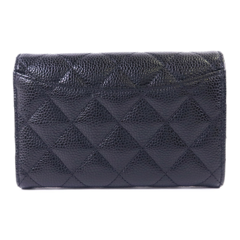CHANEL 牛皮皮革Wallet金扣錢包-1