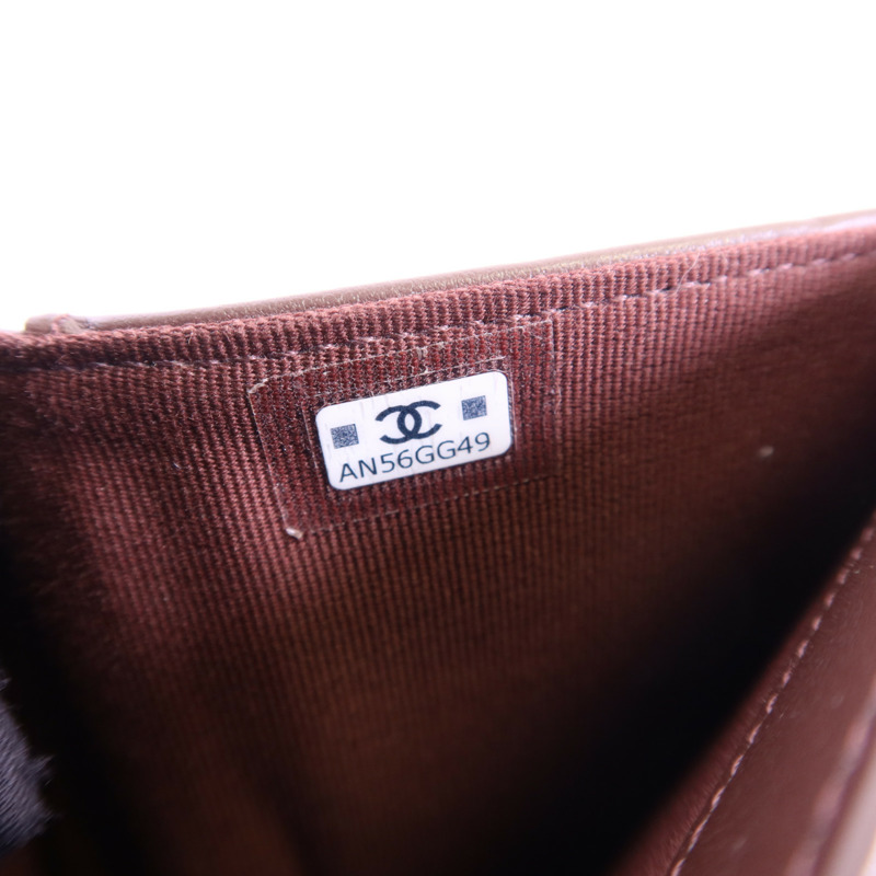 CHANEL 牛皮皮革Wallet金扣錢包-9