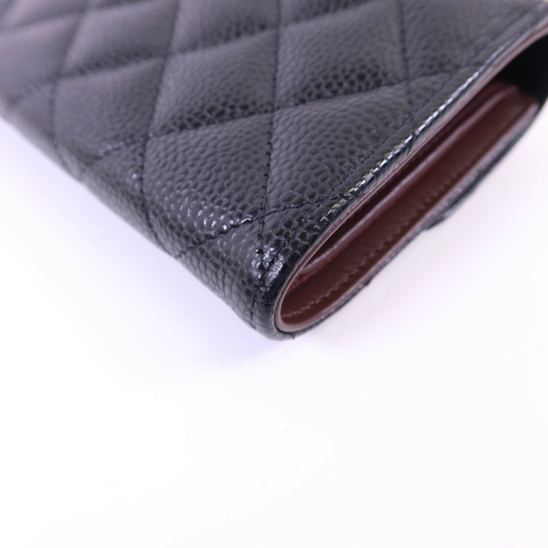 CHANEL 牛皮皮革Wallet金扣錢包-13