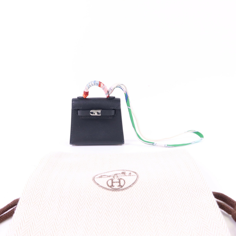 HERMES Tadelakt皮革Kelly Bag Charm 銀扣掛飾Noir-19