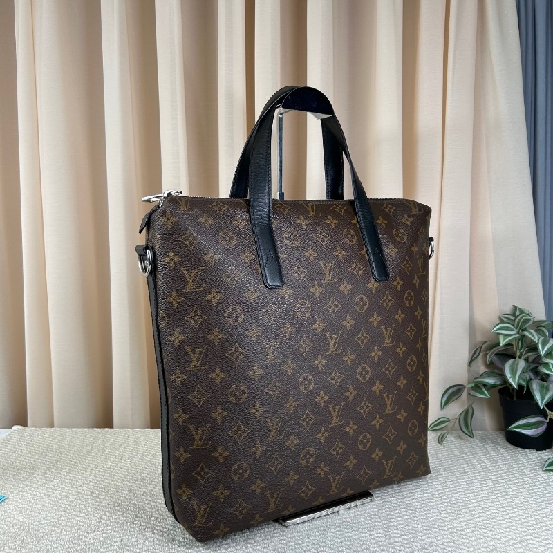 LV路易威登老花拼黑男士手提包公文包 棕色老花配黑色皮邊 容量大 內裡乾淨 有肩帶可單肩可斜挎可手提 適合商務通勤-2