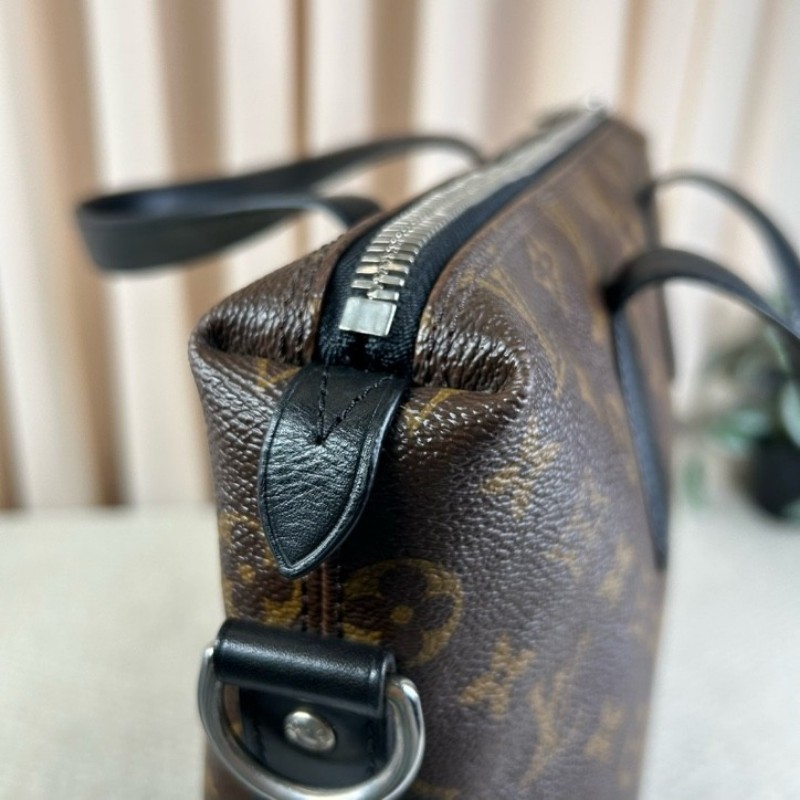 LV路易威登老花拼黑男士手提包公文包 棕色老花配黑色皮邊 容量大 內裡乾淨 有肩帶可單肩可斜挎可手提 適合商務通勤-26