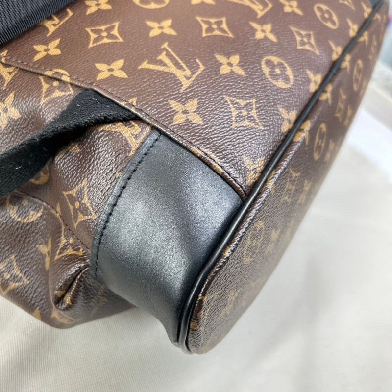 LV路易威登老花雙肩包 經典老花配黑色牛皮 辨識度高 容量超大大 日常通勤旅行都很實用-7