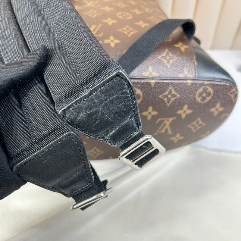 LV路易威登老花雙肩包 經典老花配黑色牛皮 辨識度高 容量超大大 日常通勤旅行都很實用-23