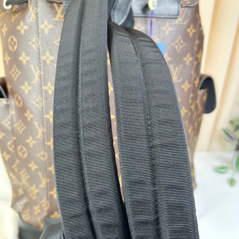 LV路易威登老花雙肩包 經典老花配黑色牛皮 辨識度高 容量超大大 日常通勤旅行都很實用-24