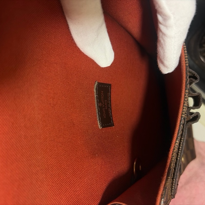 LV格紋地圖包-11