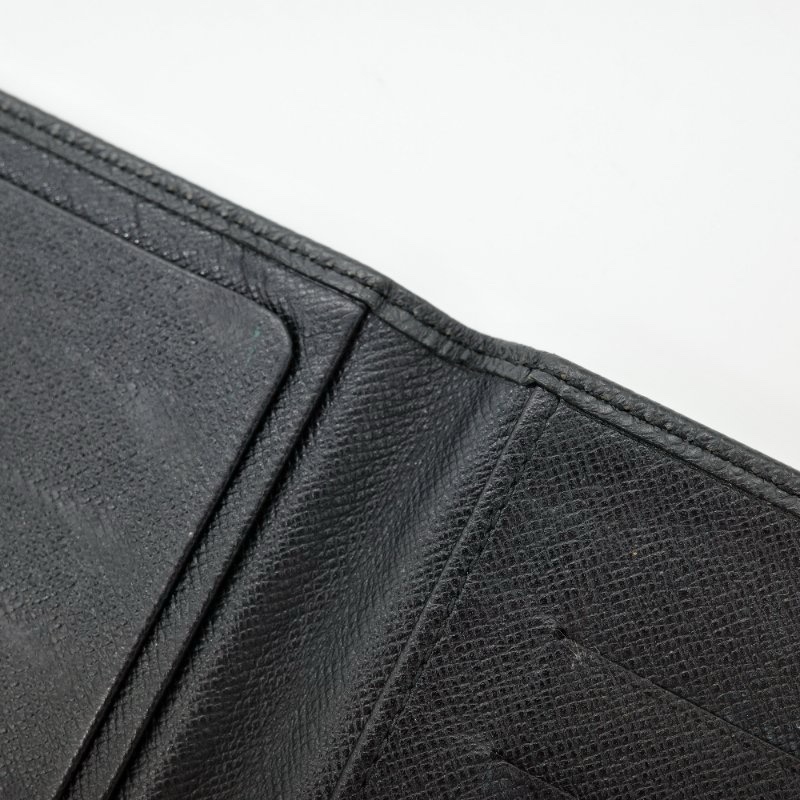 🉐閒置出清 Louis Vuitton 路易威登 Taiga 黑色 牛皮 男用長夾-4
