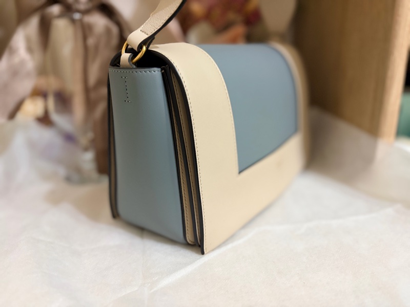 Celine Frame 拼色肩背包｜米+藍｜有購證-3