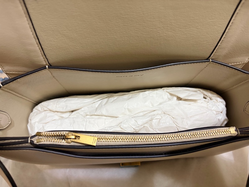 Celine Frame 拼色肩背包｜米+藍｜有購證-8