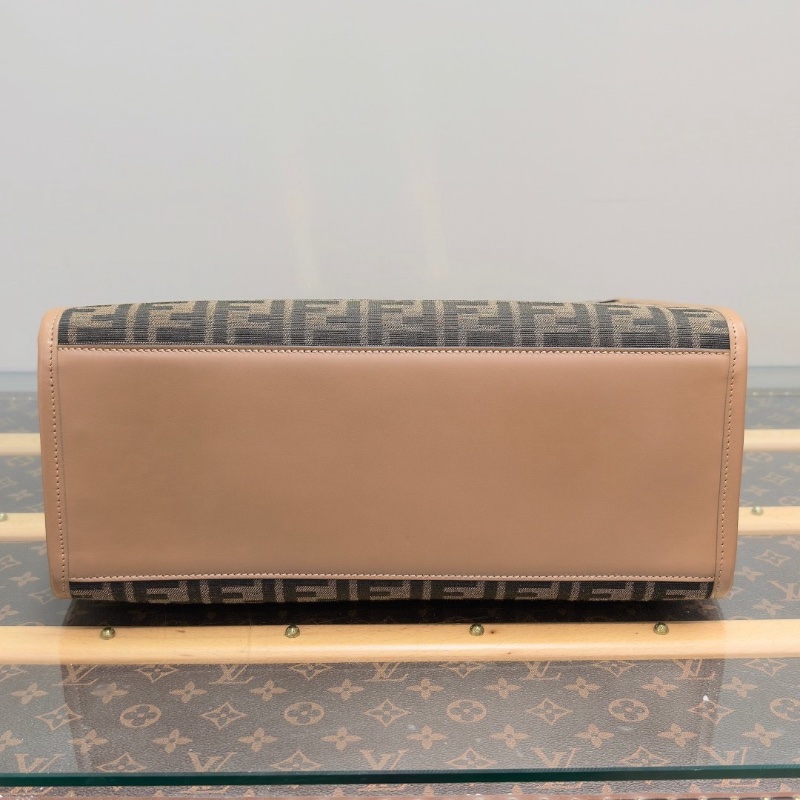 FENDI 老花棕色Sunshine手提肩背包36*30*16 全新閒置配件塵袋-4