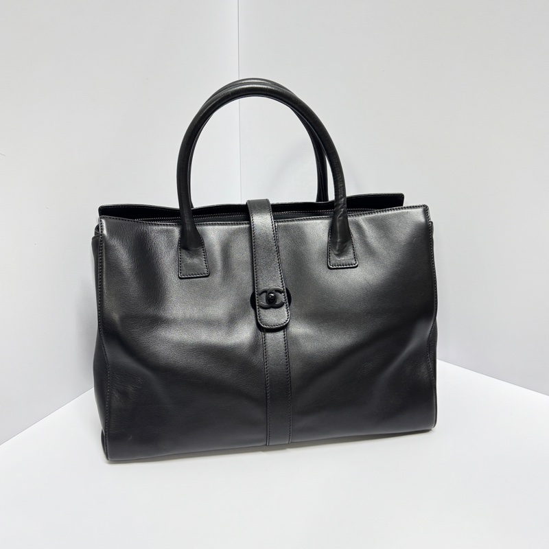 【極新🎁 超稀有】 Chanel “so black” 全黑黑武士 羊皮肩背包（專櫃27.6萬）-6