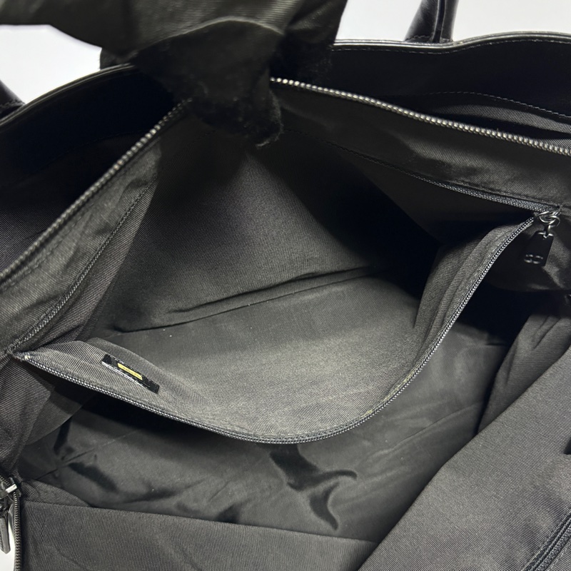 【極新🎁 超稀有】 Chanel “so black” 全黑黑武士 羊皮肩背包（專櫃27.6萬）-19