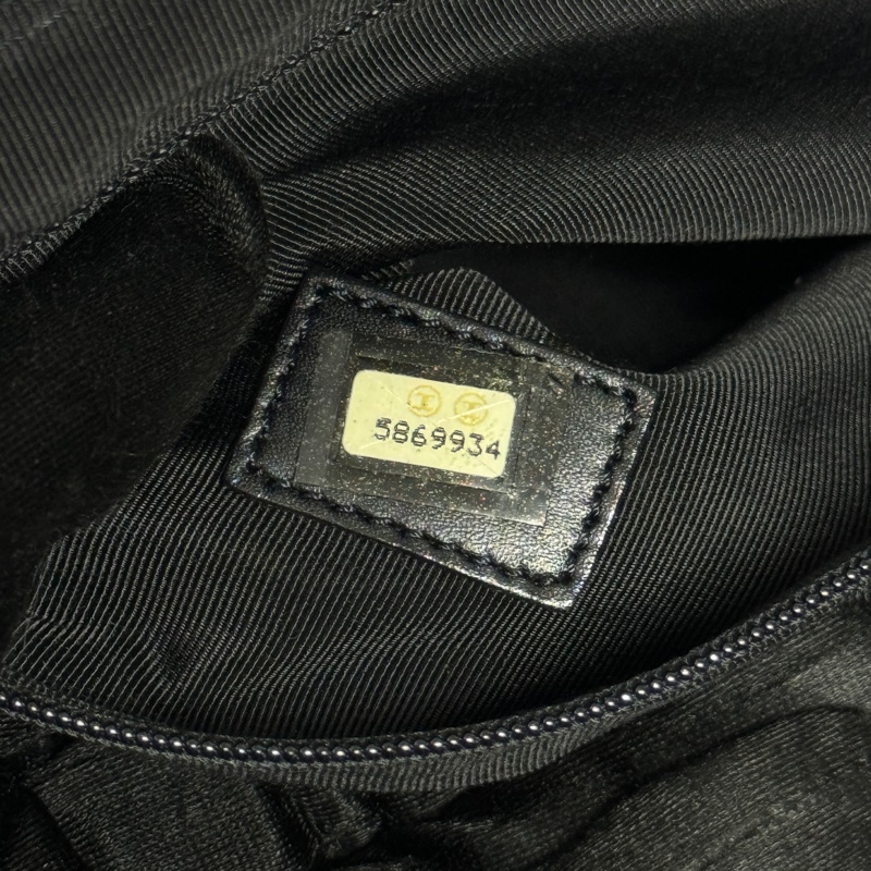 【極新🎁 超稀有】 Chanel “so black” 全黑黑武士 羊皮肩背包（專櫃27.6萬）-20
