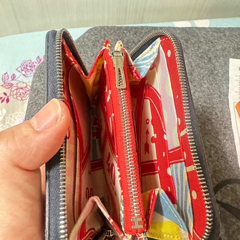 Hermes 愛馬仕經典絲巾短夾A刻深藍色-3