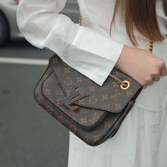 Louis Vuitton - 原花Passy郵差包-6