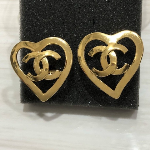 Chanel Vintage 鏤空愛心耳夾