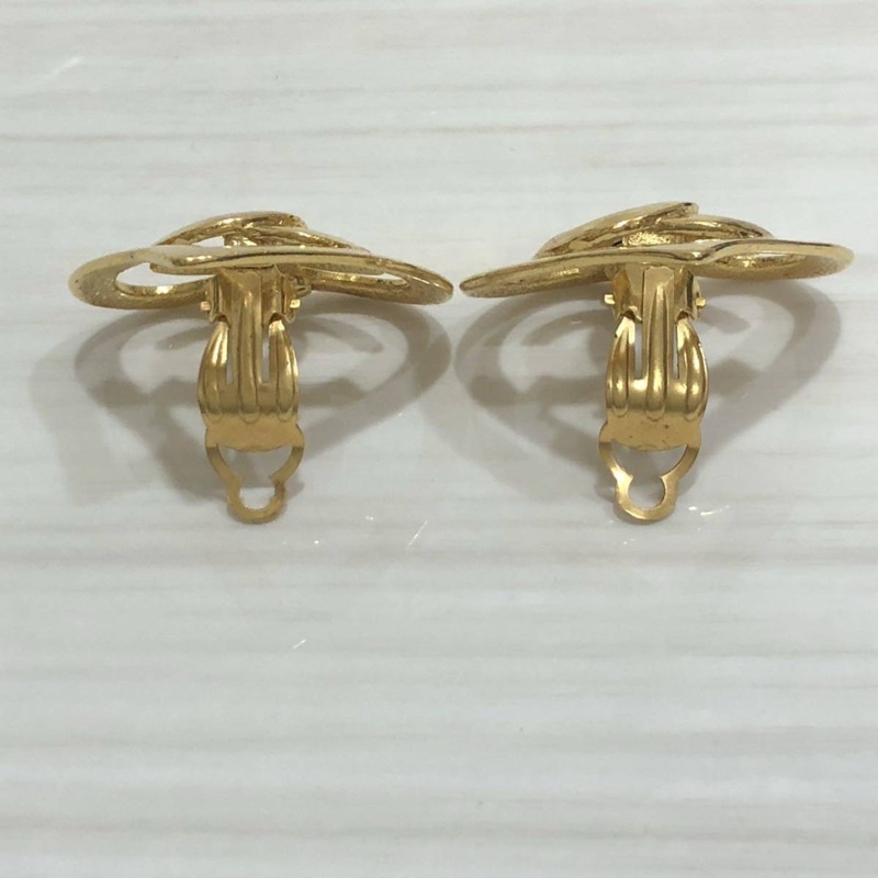 Chanel Vintage 鏤空愛心耳夾-7